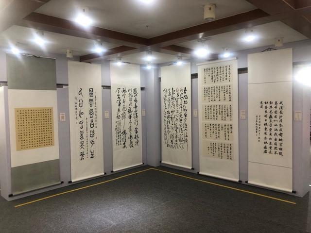 四川群众文艺创作书法,美术,摄影精品展举办